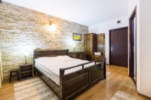 Hanul Șimon Pensiune si Restaurant