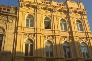 Helis The Transylvanian Inn