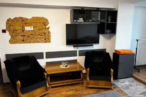 High level Apart Oradea free reserved parking