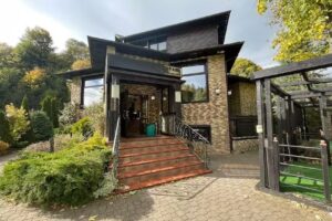 Hillden Boutique Cazare &Restaurant