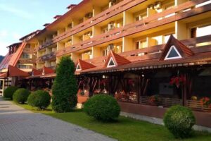 Hotel Ciucaș cu centru SPA si baza de tratament