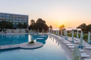 Hotel Cleopatra Saturn