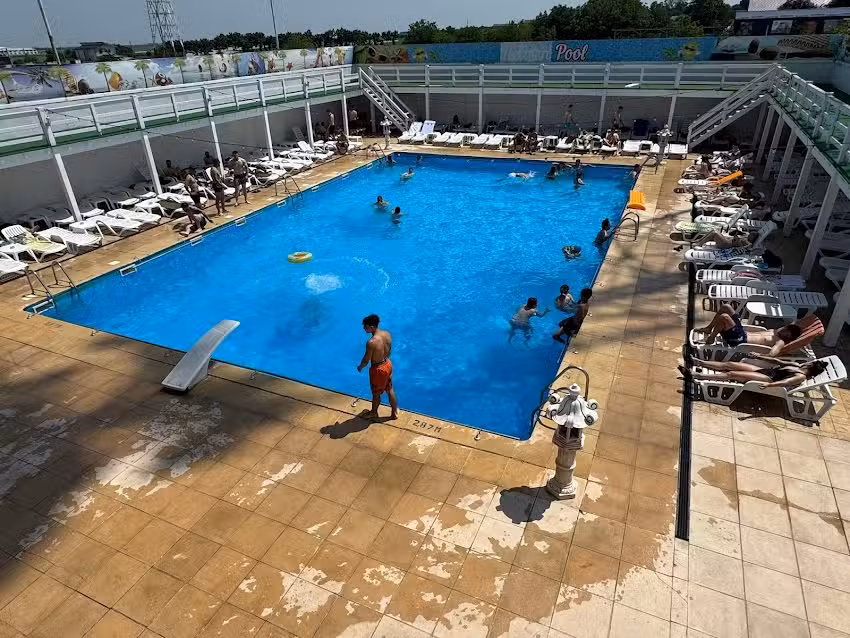 Hotel Imperium & Pool