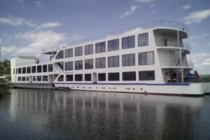 Hotel Plutitor Bella Marina