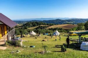 La Busuri Camp Roșia