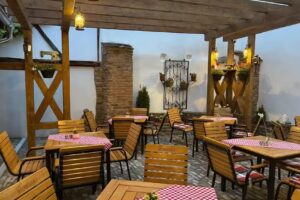 La Croitorie by Holztreppe