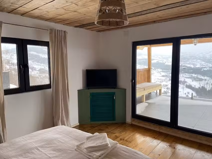 La noi la munte – Domeniu Casa Veche