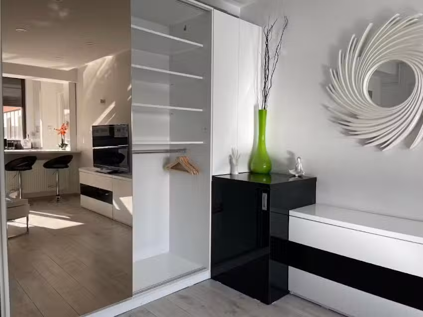 Luxury Two Room Apartment Residence Militari M3