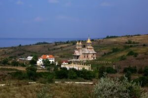 Mănăstirea Ortodoxă din Strunga