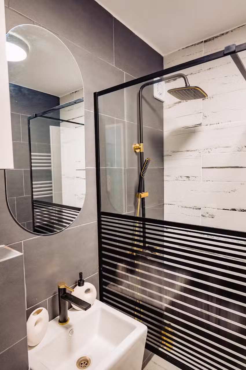 Modern studio D-va N