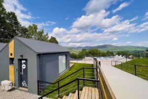 Moon Village Comarnic