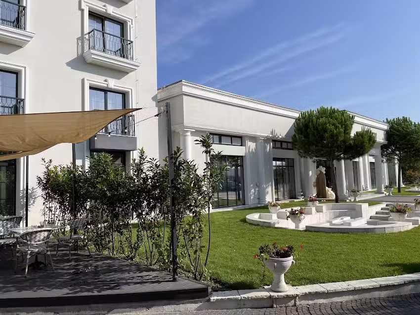 Noblesse Hotel Boutique – Paradis Resort