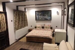 Old Court (Cazare-Accommodation)