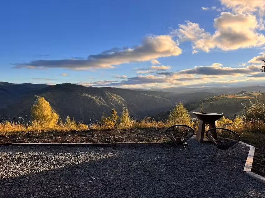 Pe Dealul Mieilor – Cabane Măguri, Cluj
