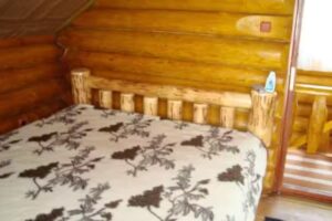 Pensiune-cabana rustica