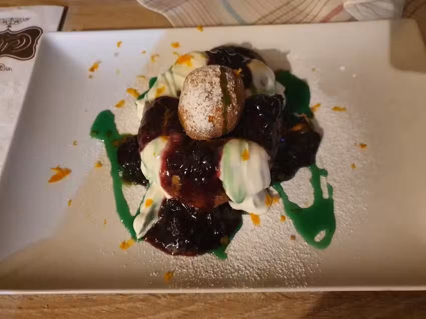 Pensiune-Restaurant Maria Covorul Verde