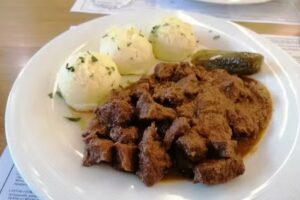 Pensiune Restaurant Neagrăi Capra