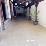 Pensiunea Adam House