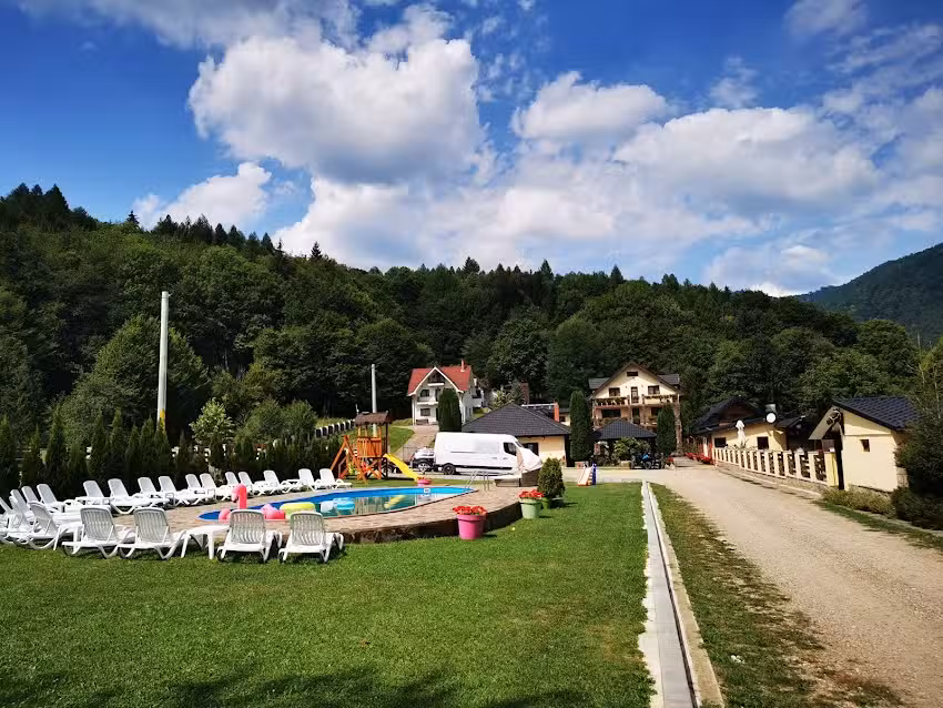 Pensiunea Adolescența