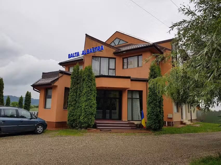 Pensiunea Balta Albastra