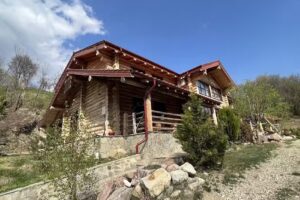 Pensiunea Barlogul Lupului