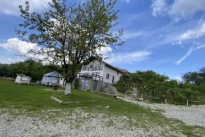 Pensiunea Barlogul Lupului