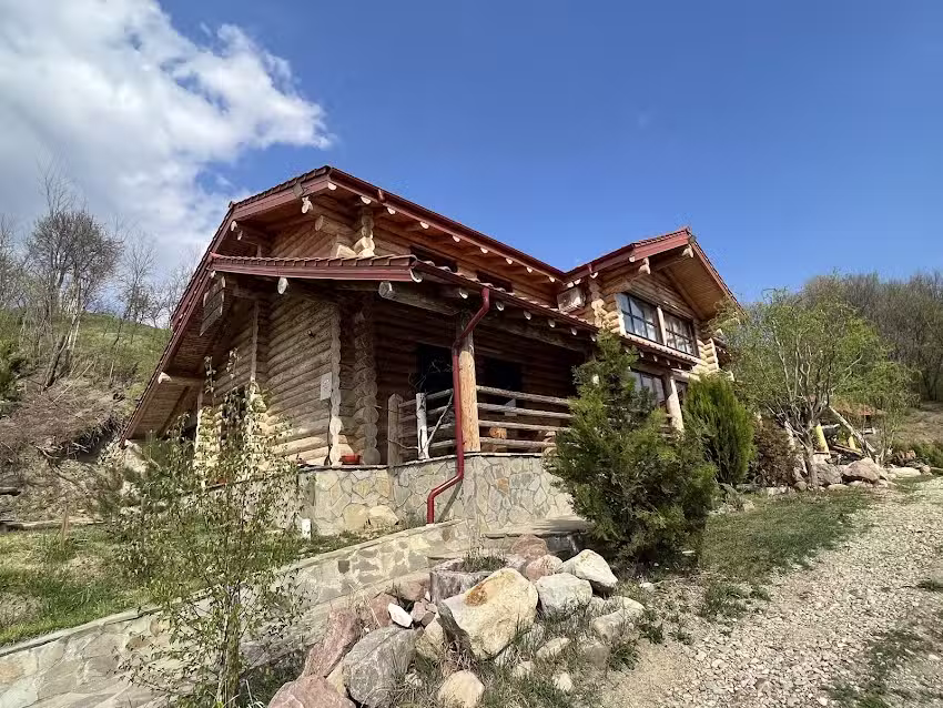 Pensiunea Barlogul Lupului