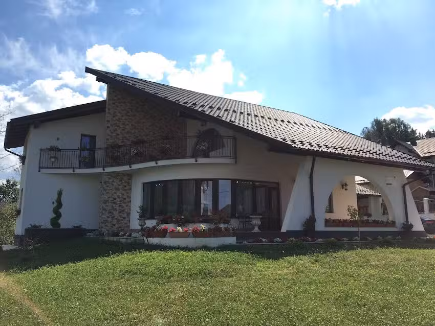 Pensiunea Casa Albă Șăsaru