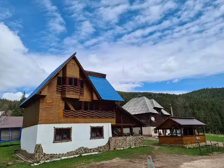 Pensiunea Casa de Piatră