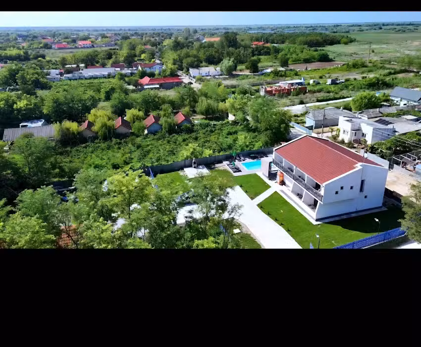 PENSIUNEA CUIBUL LEBEDELOR