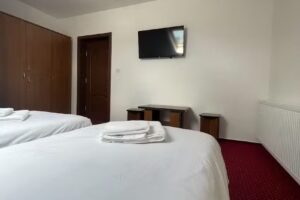 Pensiunea de la pesteri