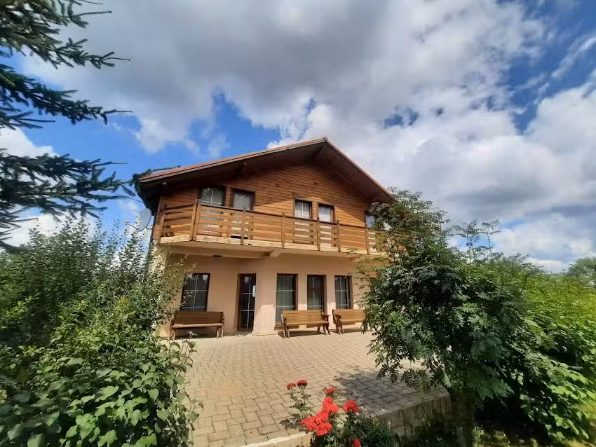 Pensiunea Dealu Negru 17B