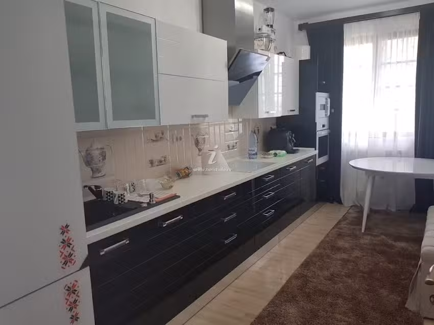 Pensiunea La Claudiu