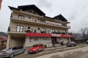 Pensiunea „La Petrecica”