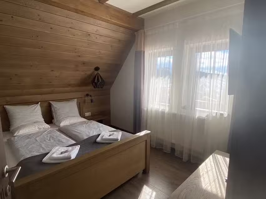 Pensiunea Mădăraș Gyopar