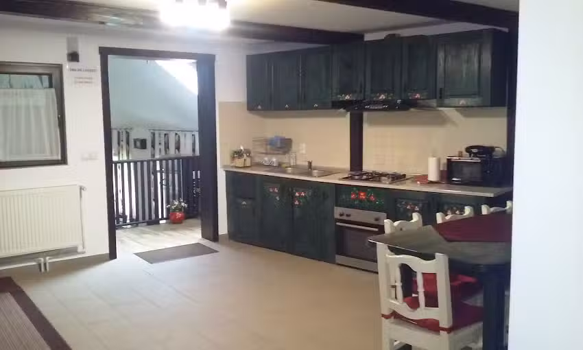 Pensiunea Maximiliyanis