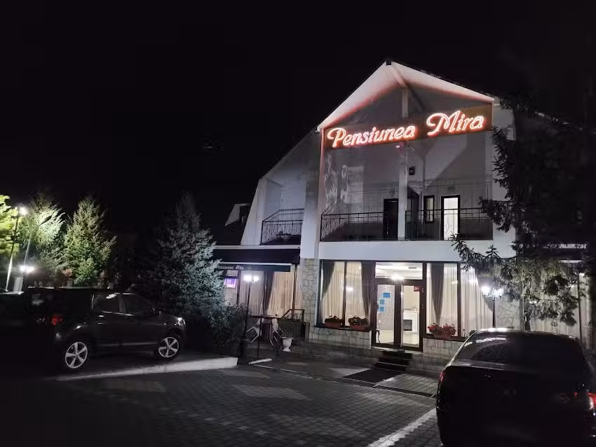 PENSIUNEA MIRA – Simba TOURS.SRL
