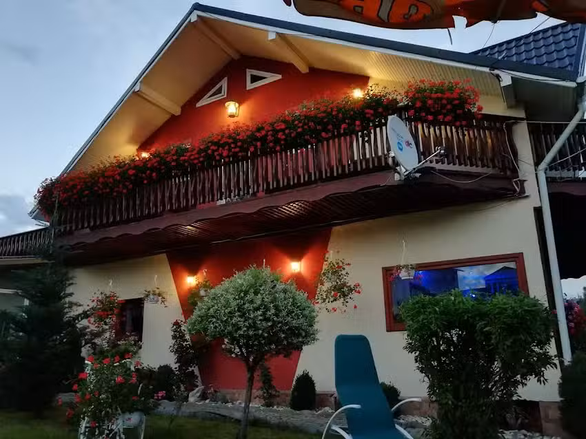 PENSIUNEA OFF ROAD CALIMANI