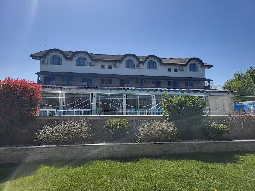 Pensiunea Pelicanul – Restaurant si Cazare