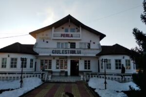 PENSIUNEA PERLA GIULEŞTIULUI