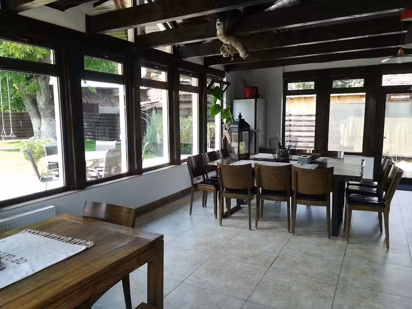 Pensiunea Pisica noastră