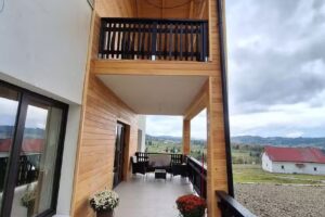 Pensiunea Poiana Munților