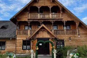 Pensiunea Rastoaca Si Sala Evenimente