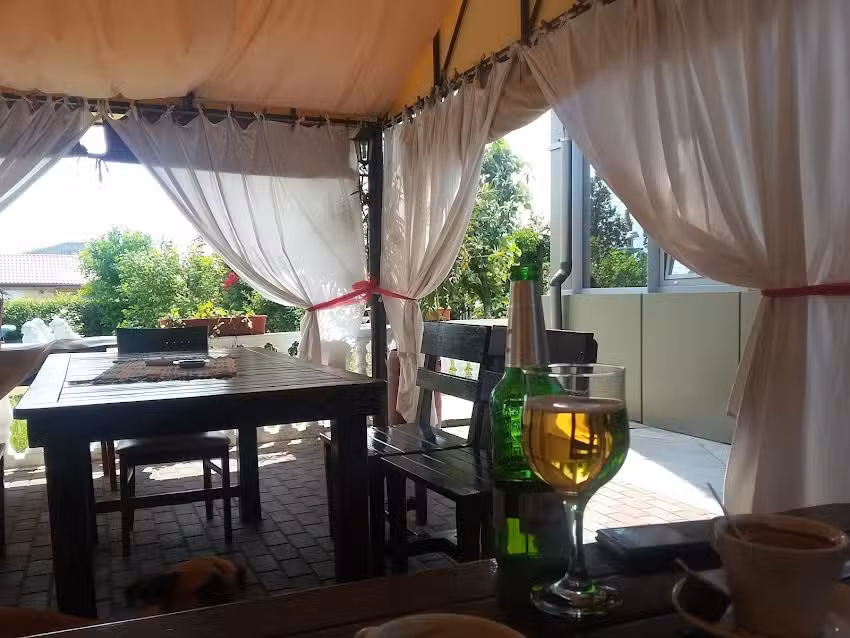 Pensiunea restaurant Intim