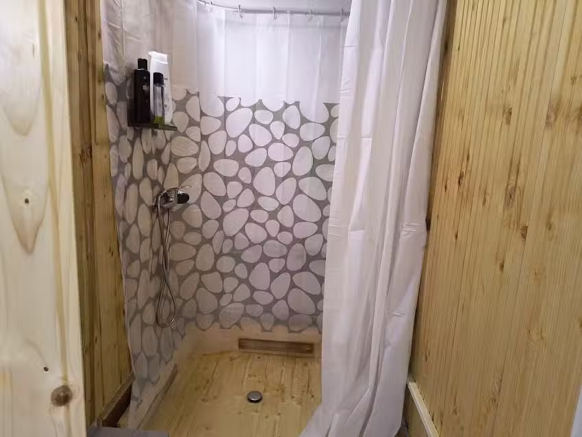 Poiana Stelelor – cazare & închiriere ATV/biciclete/loc de joaca