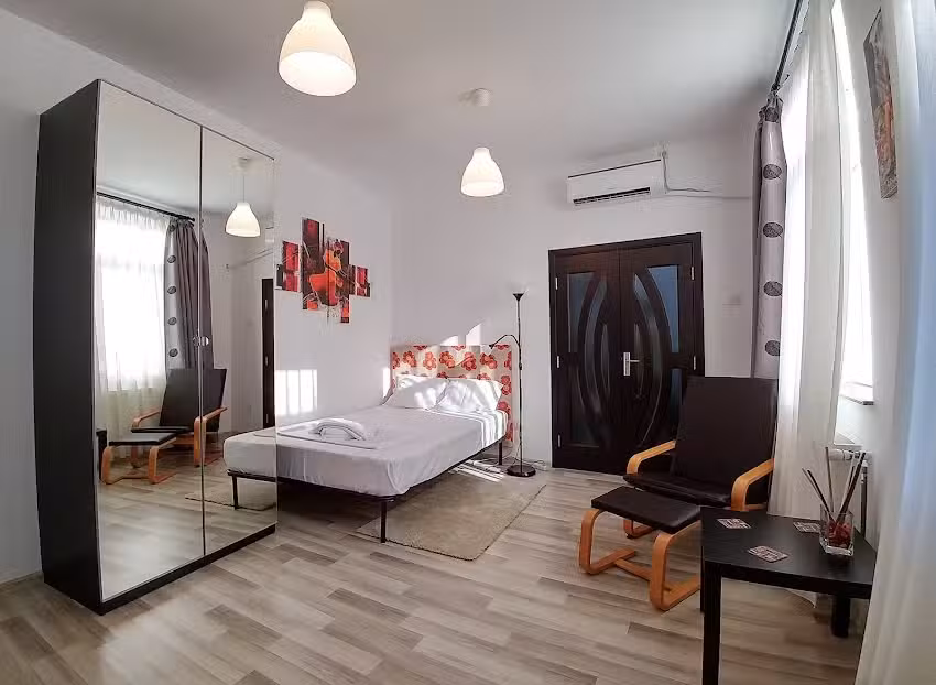 PU2 City center flats – Unirii Square