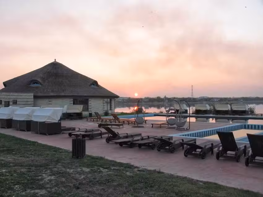 Puflene Resort Official