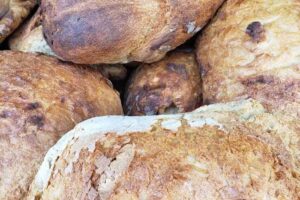 Punct gastronomic local Om bun