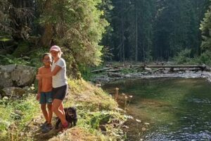 Refugiu Poiana Pelegii