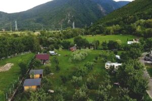 Retezat Retreat Camping